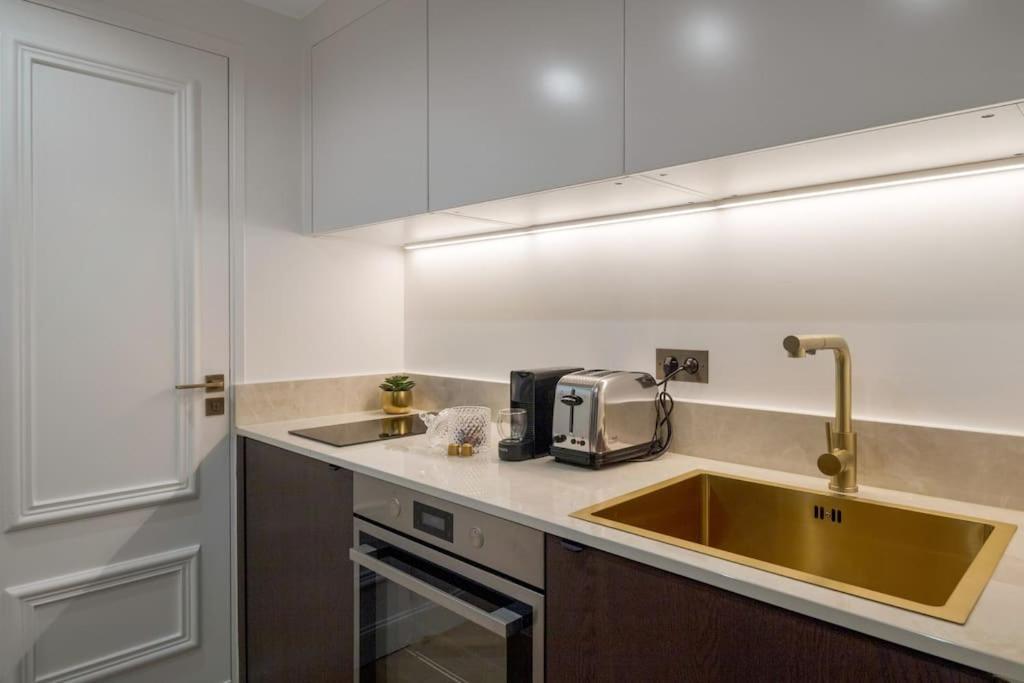 Royale # Palais De L'elysee # 8 Appartement Parijs